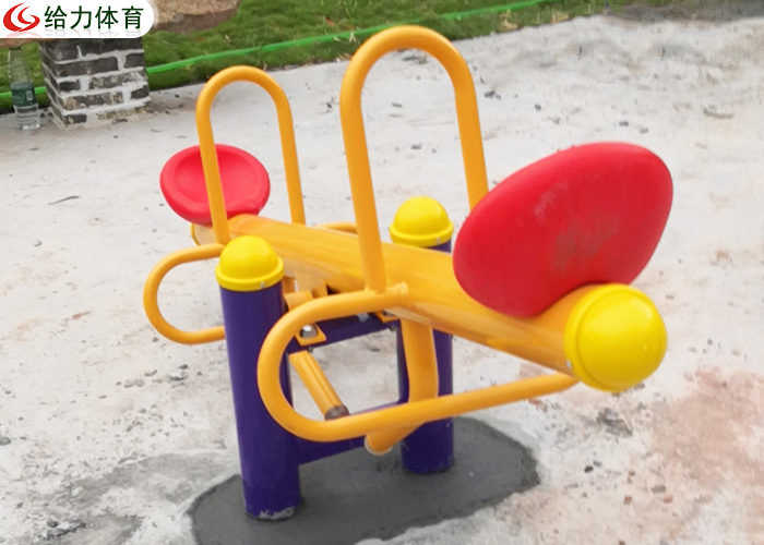 小區(qū)健身器材廠家地址