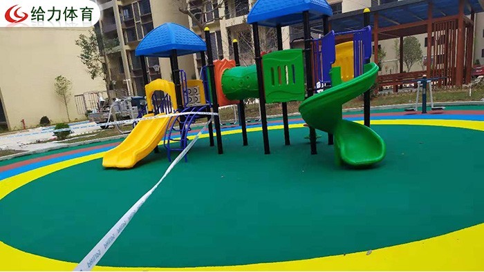 幼兒園兒童滑梯