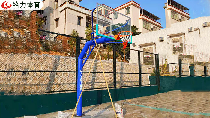 廣東籃球架價格多少