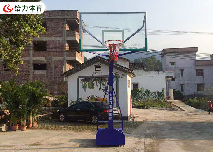 移動籃球架