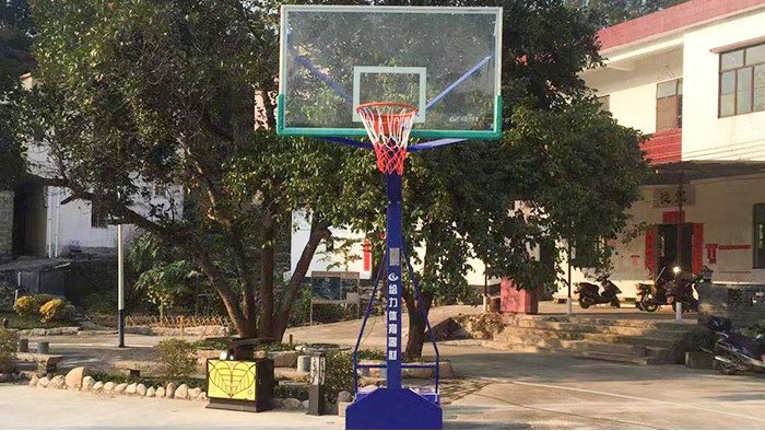 箱式籃球架多少錢