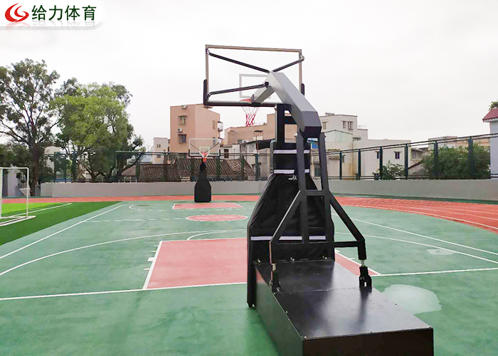 學(xué)校籃球架