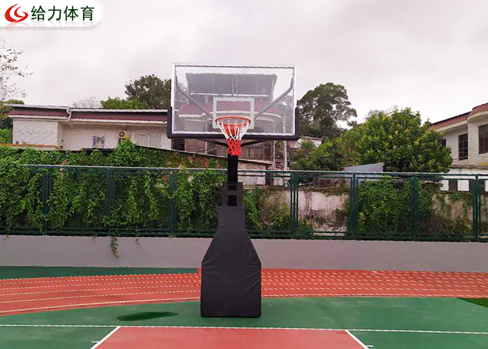 學(xué)校籃球架