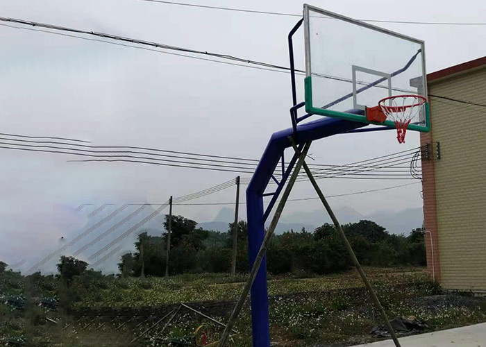 獨(dú)柱籃球架