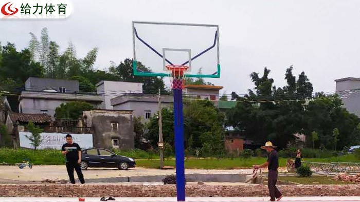 獨(dú)柱籃球架