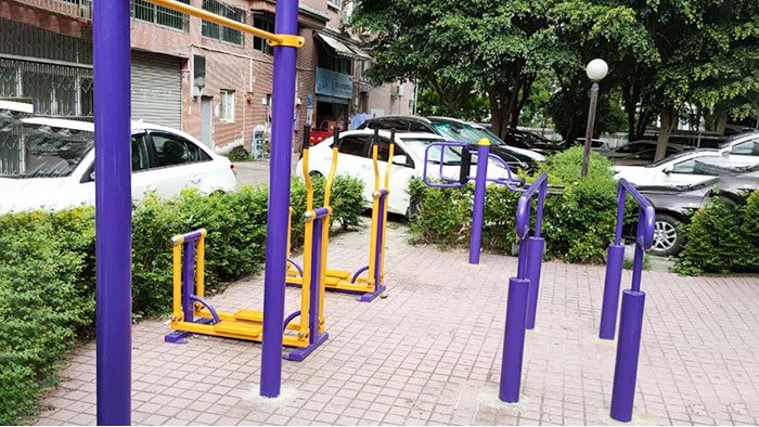 佛山戶外健身器材廠家直銷佛山給力器材拼的是實(shí)力做的是質(zhì)量現(xiàn)貨安裝