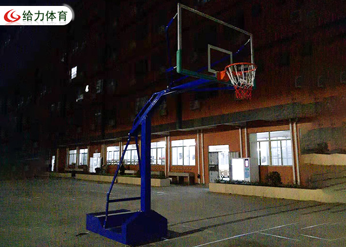 箱式籃球架多少錢