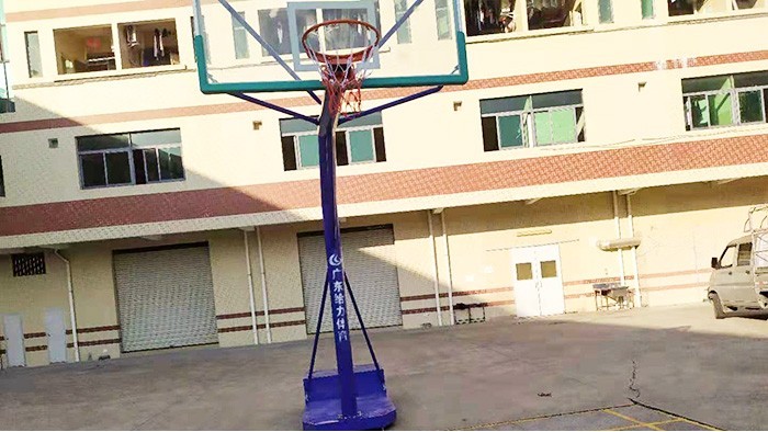 籃球架